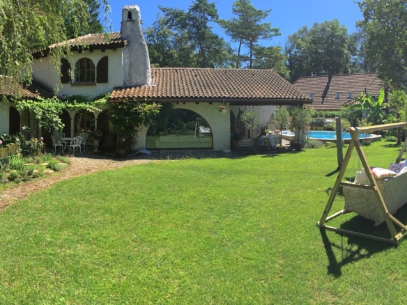5.5 Zimmer Villa in Studen zum Verkaufen