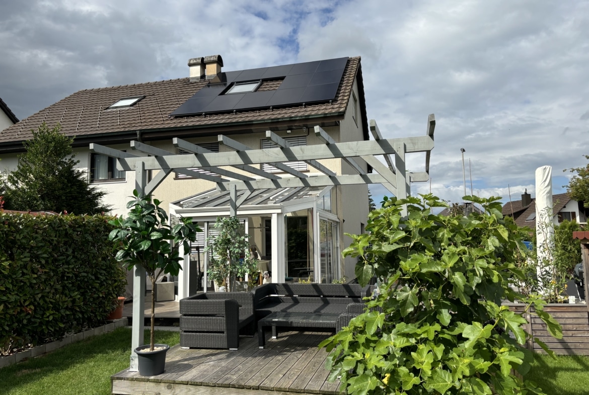 Idyllisch gelegenes 4.5-Zimmer-Doppeleinfamilienhaus in Känerkinden