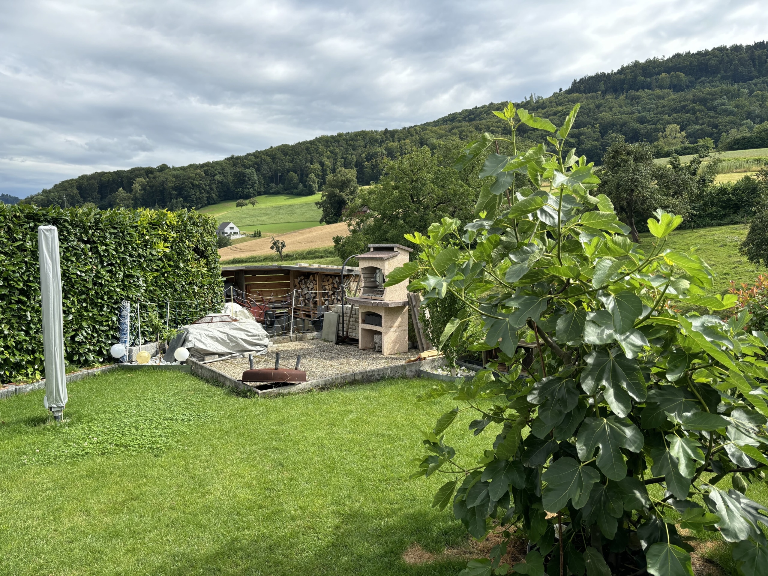 Idyllisch gelegenes 4.5-Zimmer-Doppeleinfamilienhaus in Känerkinden