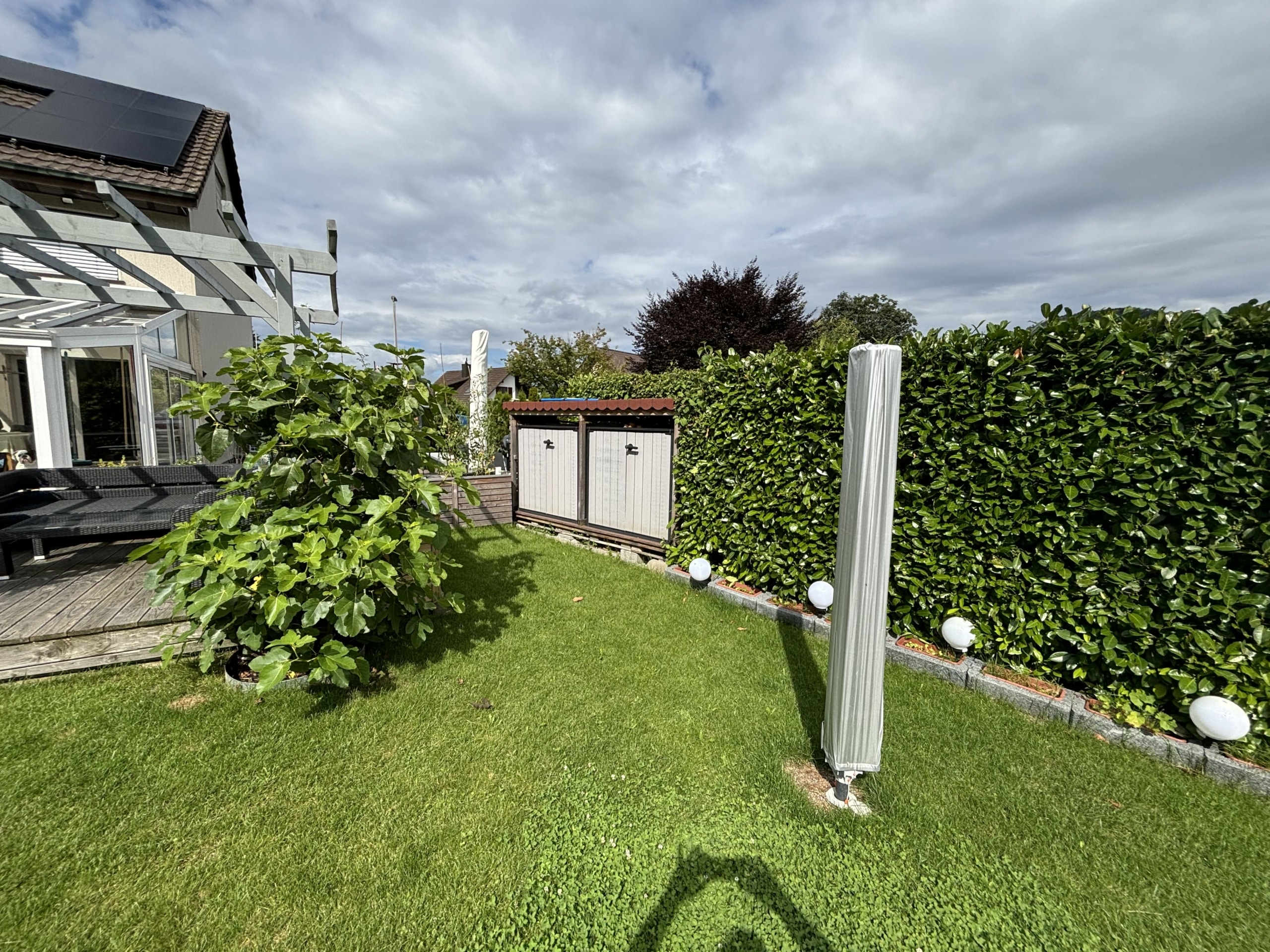 Idyllisch gelegenes 4.5-Zimmer-Doppeleinfamilienhaus in Känerkinden