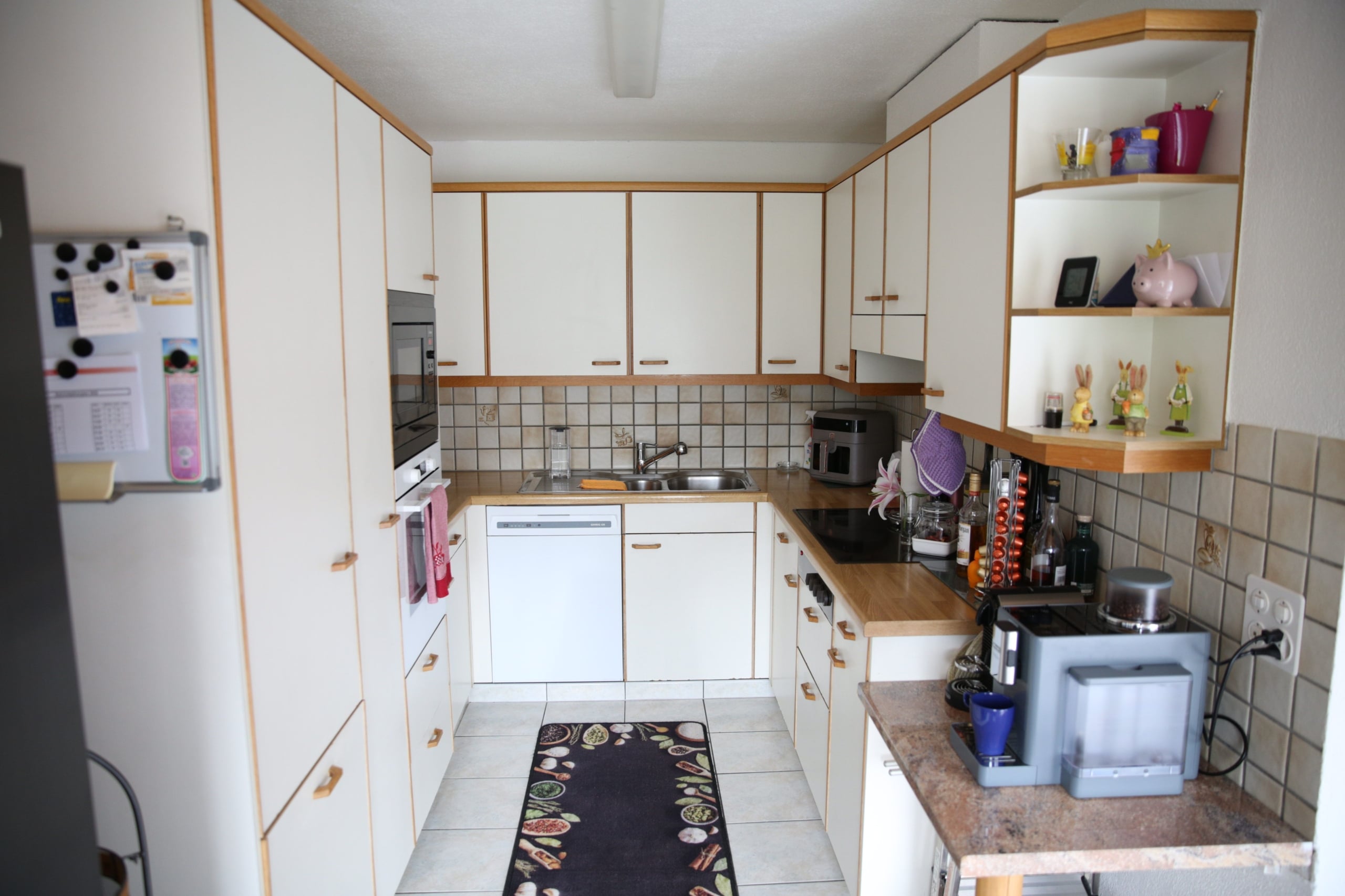 Kueche-unten-1-scaled Attraktives Mehrfamilienhaus in Buttwil AG