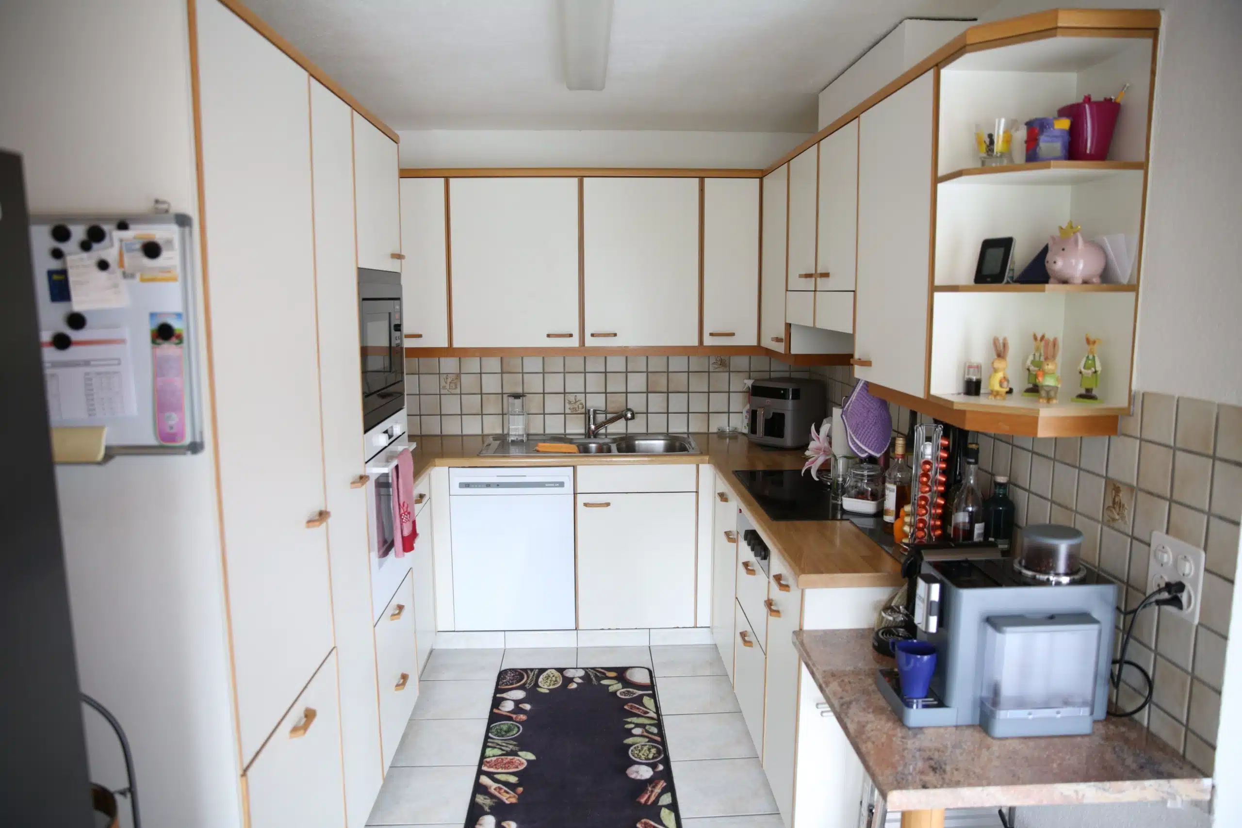 Kueche-unten-1-scaled