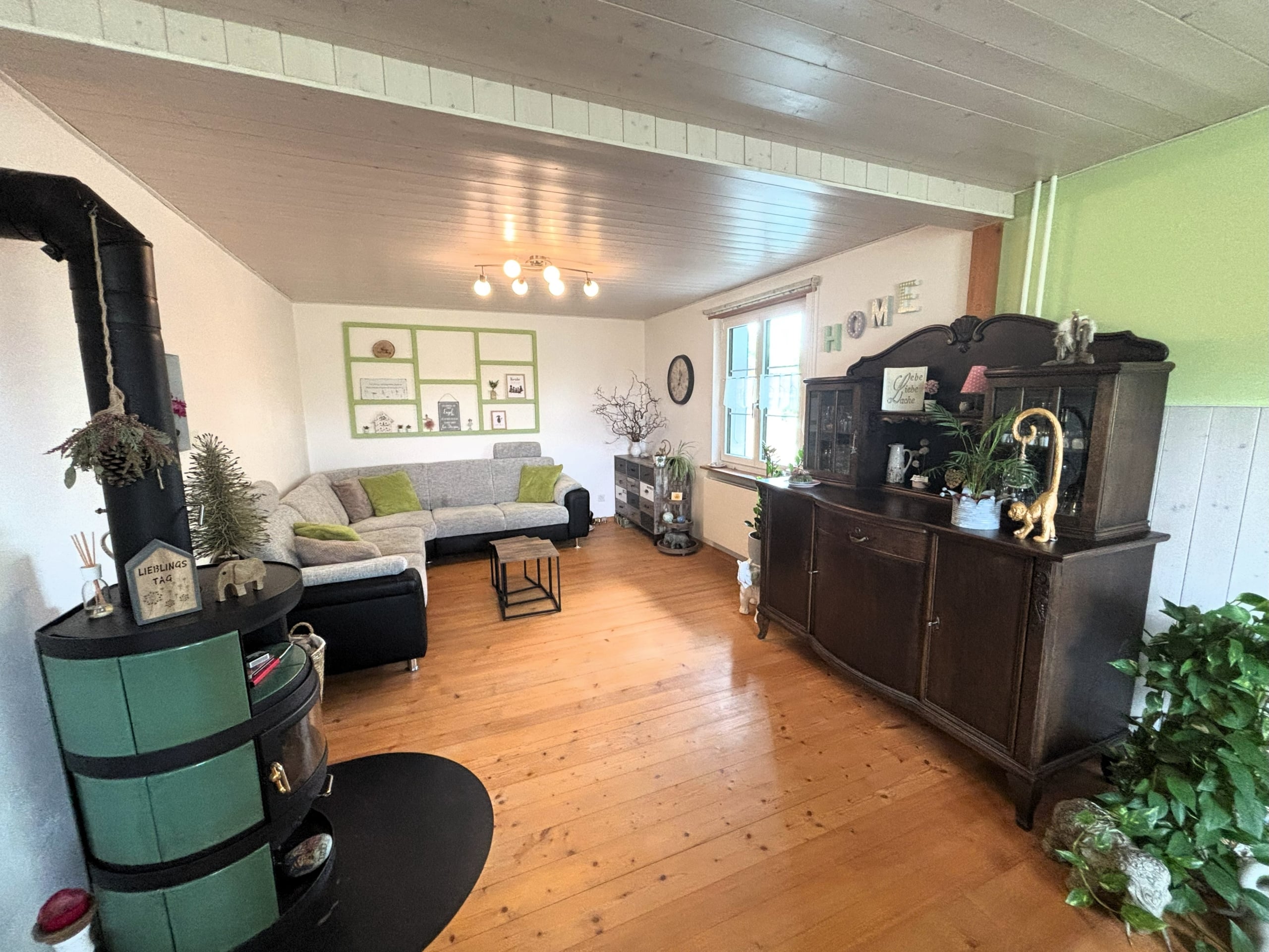 Freistehendes 5.5-Zimmer-Einfamilienhaus mit grossem Garten und herrlicher Weitsicht